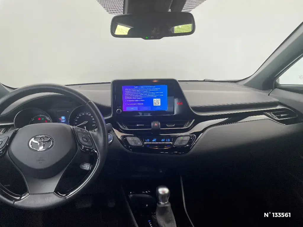 TOYOTA C-HR - Miniature 6