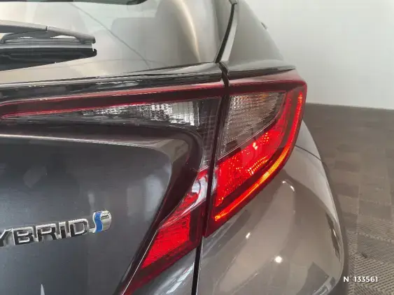 TOYOTA C-HR - voiture d'occasion - Photo 26