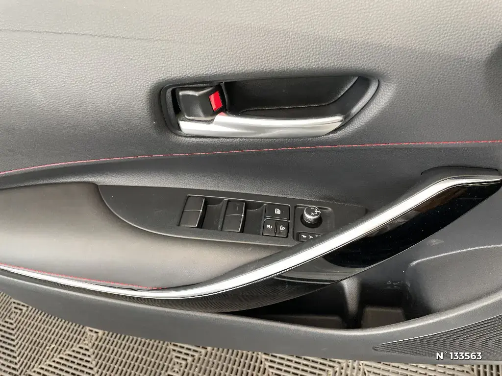 TOYOTA COROLLA TOURING SPT X - Miniature 12