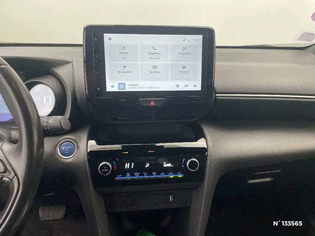 TOYOTA YARIS CROSS I - Miniature 7