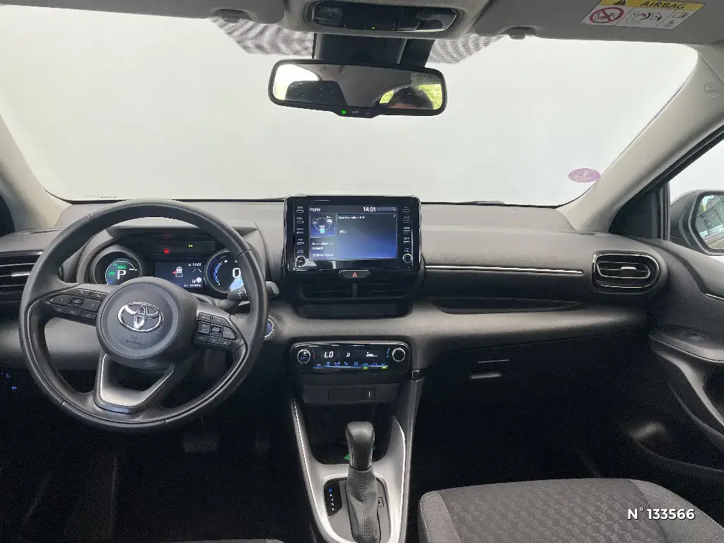 TOYOTA YARIS IV - Miniature 6