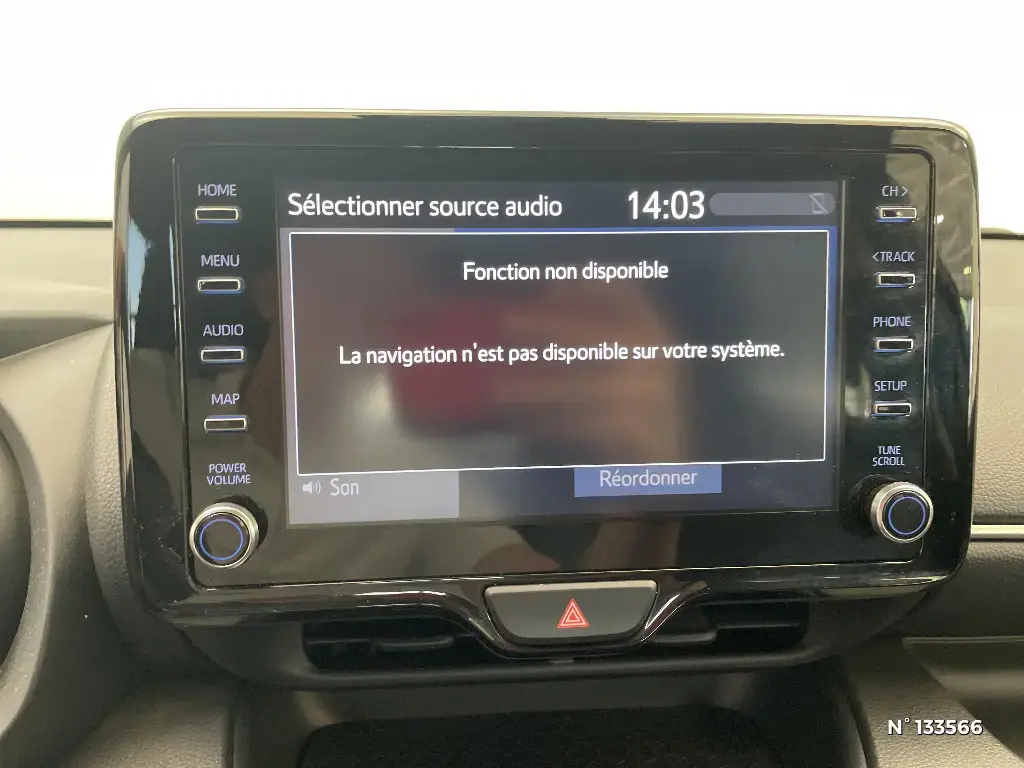 TOYOTA YARIS IV - Miniature 21