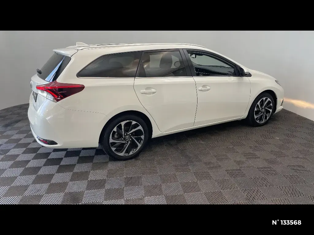 TOYOTA AURIS II - Miniature 3