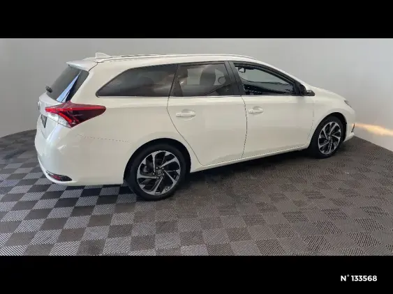 TOYOTA AURIS II - voiture d'occasion - Photo 5