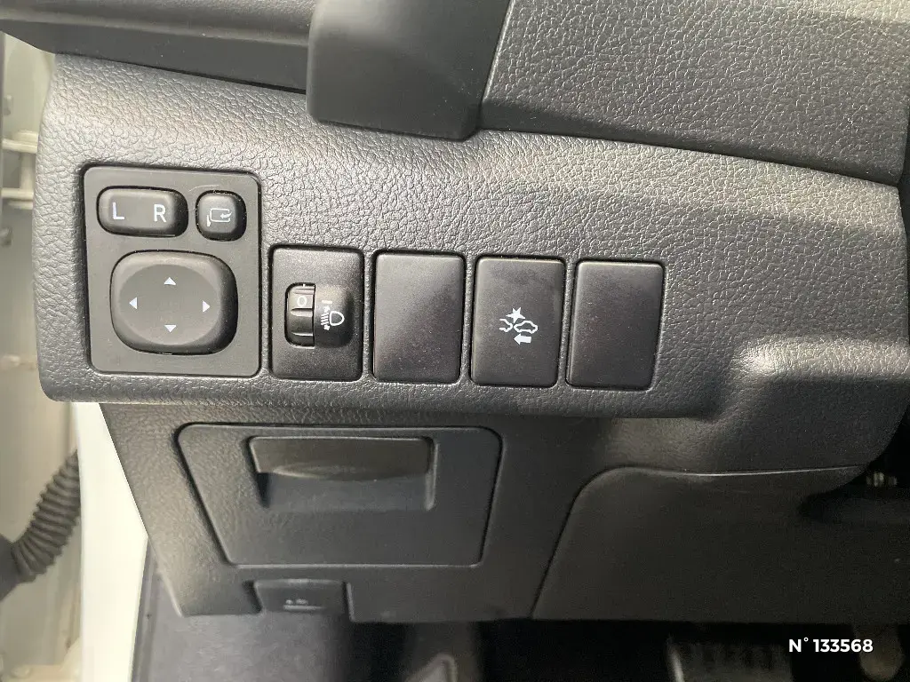 TOYOTA AURIS II - Miniature 11