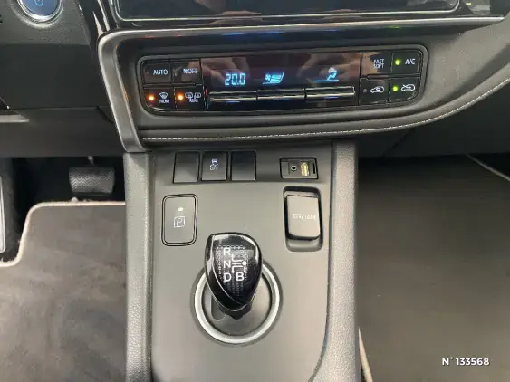 TOYOTA AURIS II - voiture d'occasion - Photo 31