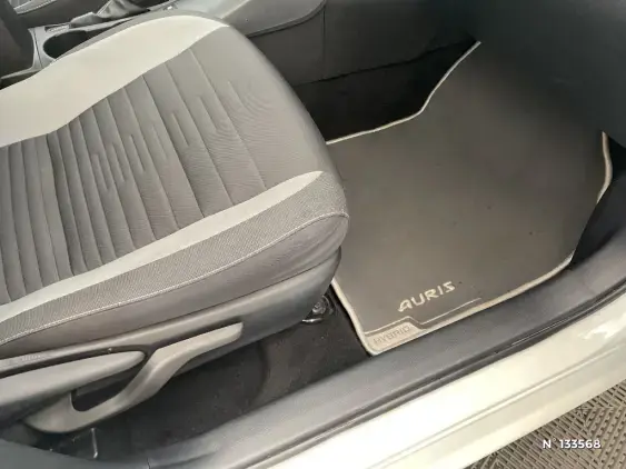 TOYOTA AURIS II - voiture d'occasion - Photo 26