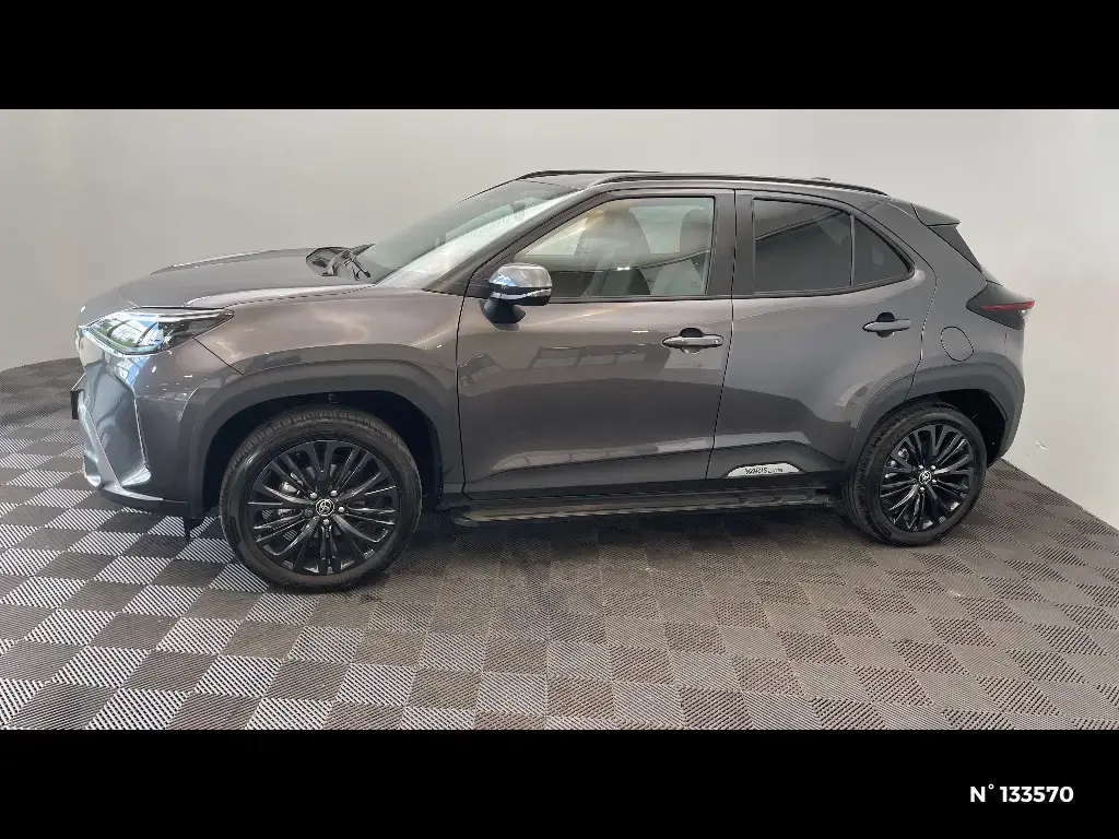 TOYOTA YARIS CROSS I - Miniature 4