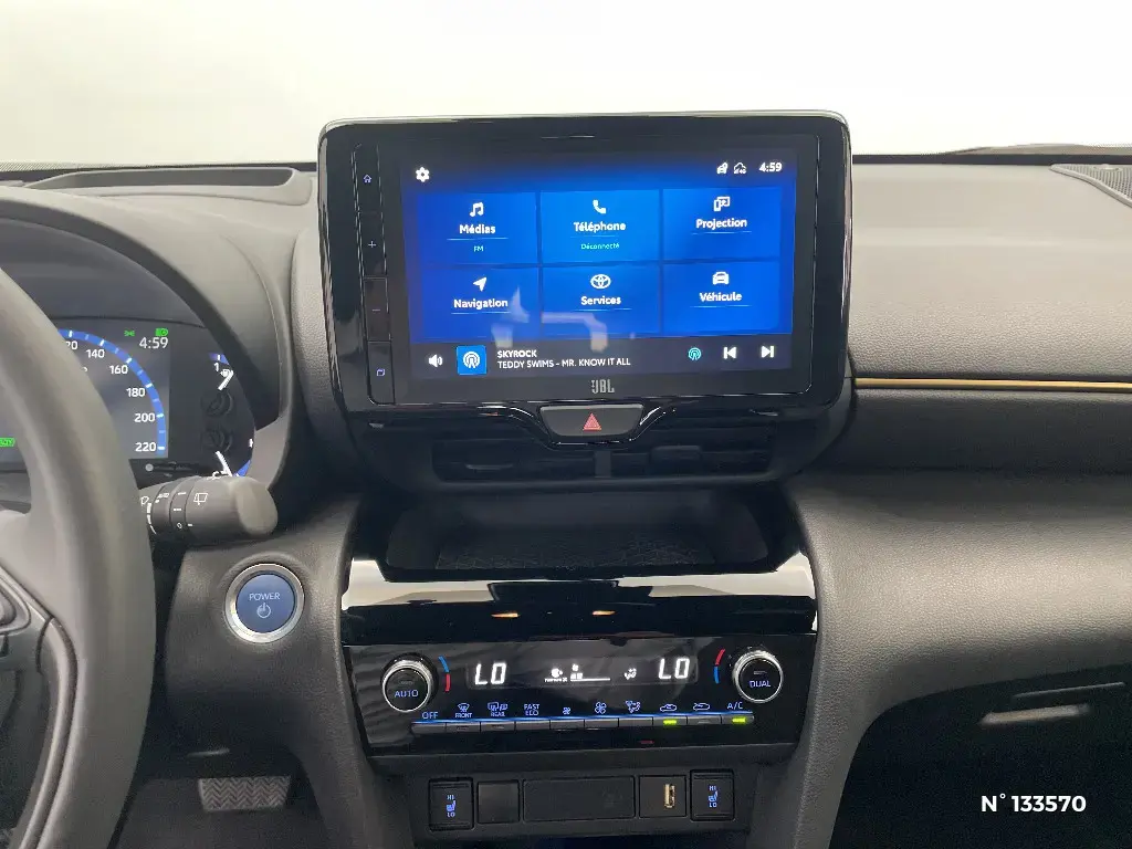TOYOTA YARIS CROSS I - Miniature 7