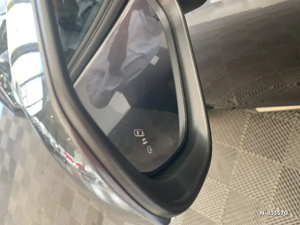 TOYOTA YARIS CROSS I - Miniature 25