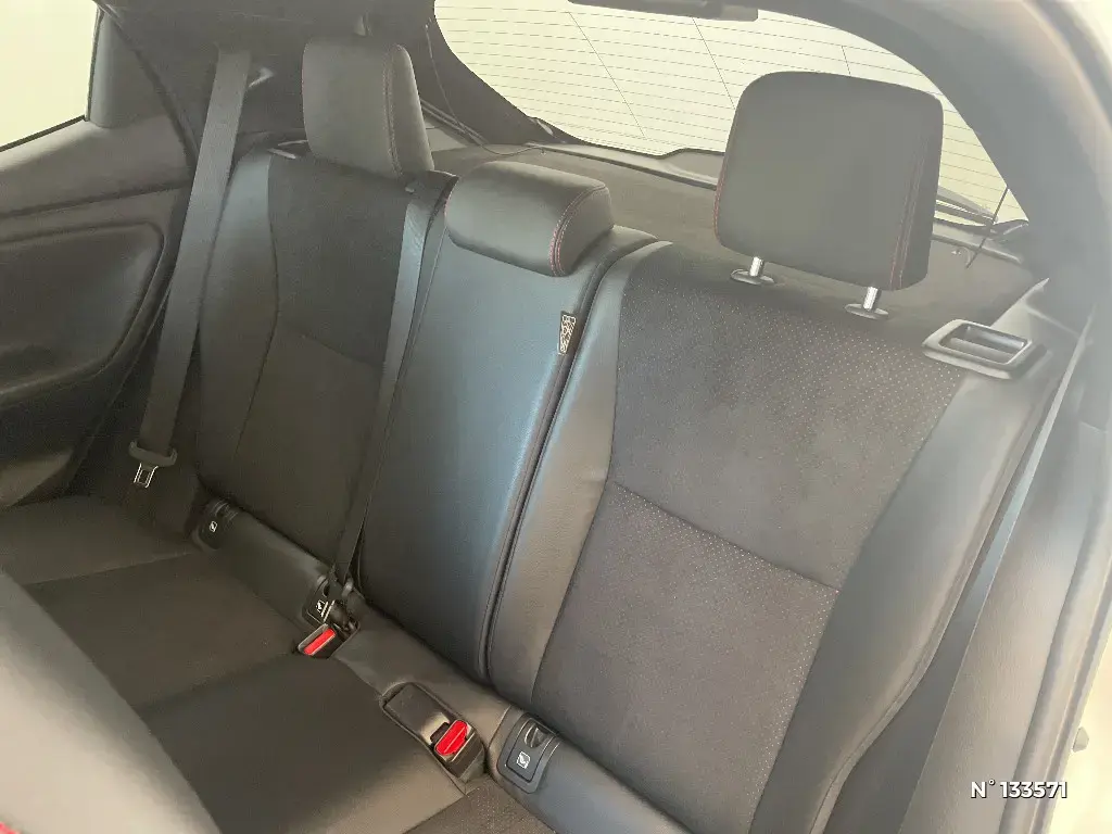 TOYOTA YARIS IV - Miniature 25