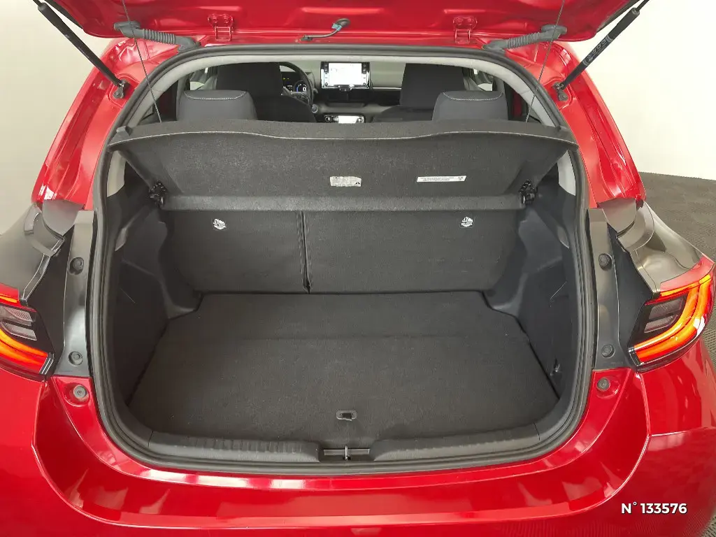 TOYOTA YARIS IV - Miniature 10