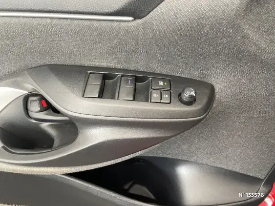TOYOTA YARIS IV - voiture d'occasion - Photo 31