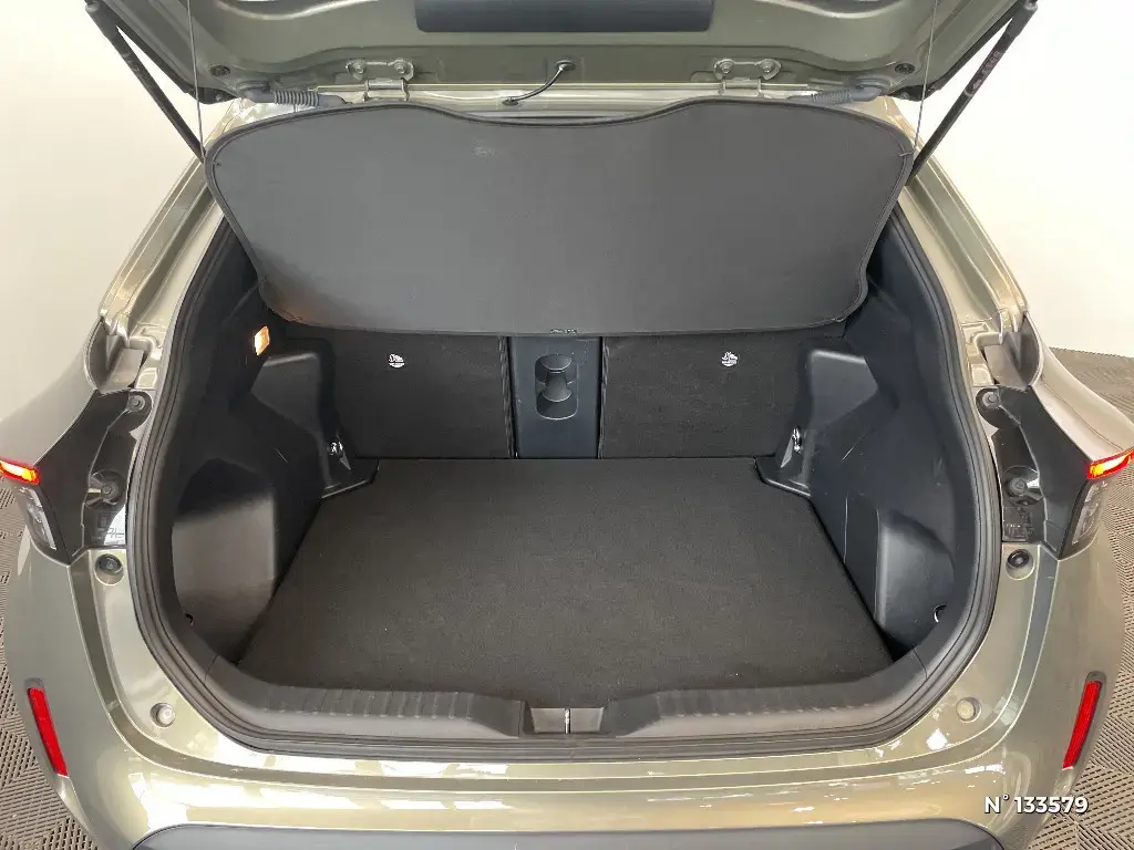 TOYOTA YARIS CROSS I - Miniature 10