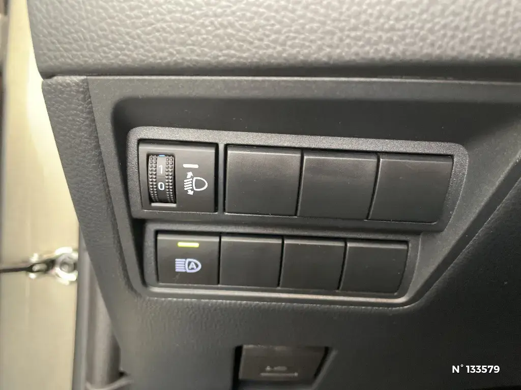 TOYOTA YARIS CROSS I - Miniature 11