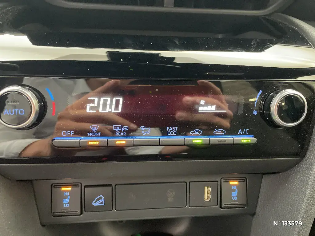 TOYOTA YARIS CROSS I - Miniature 18
