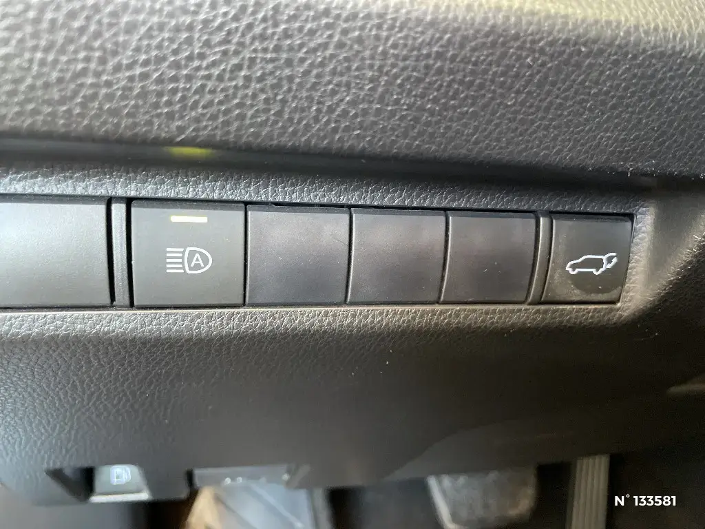 TOYOTA RAV4 V - Miniature 24