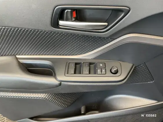 TOYOTA C-HR - voiture d'occasion - Photo 31