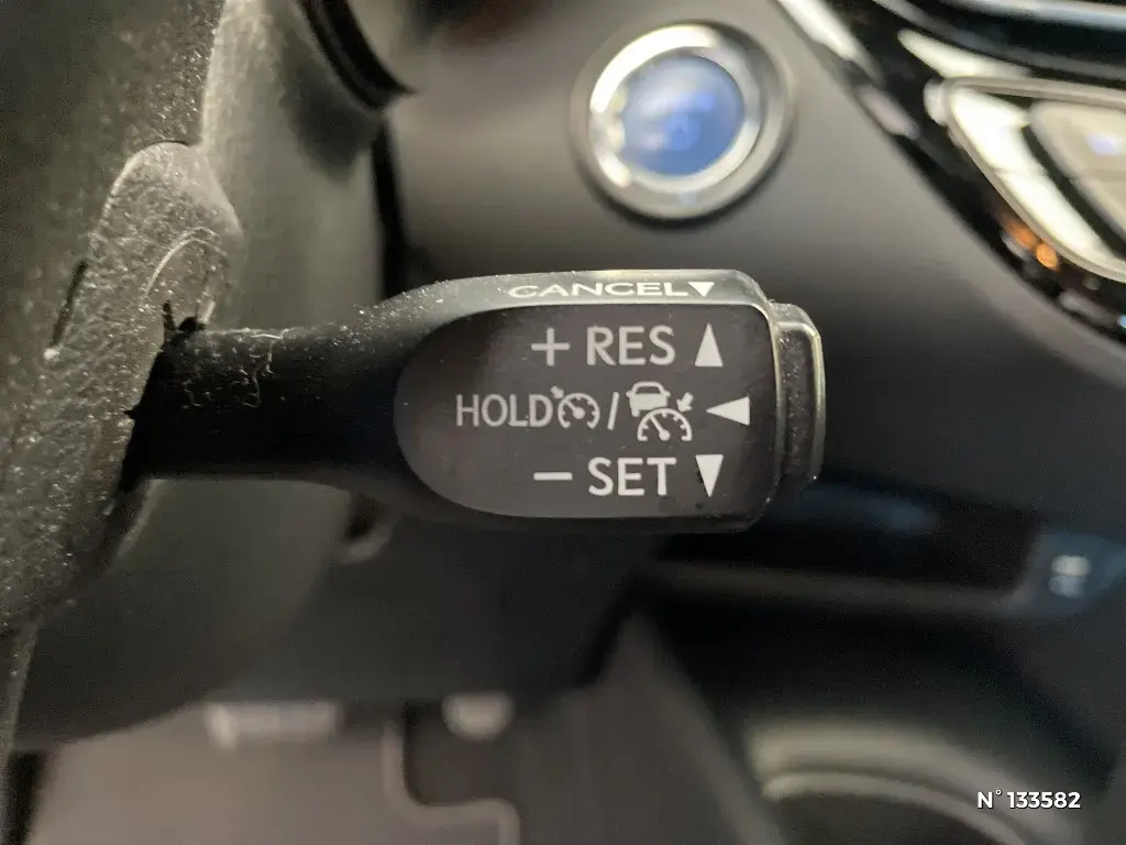 TOYOTA C-HR - Miniature 17