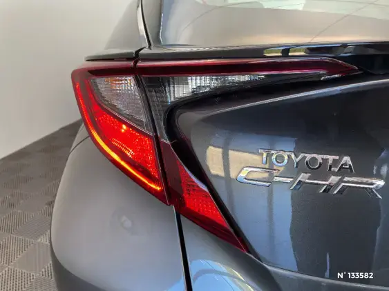 TOYOTA C-HR - voiture d'occasion - Photo 27