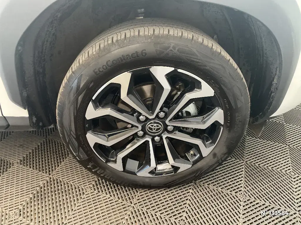 TOYOTA YARIS CROSS I - Miniature 5