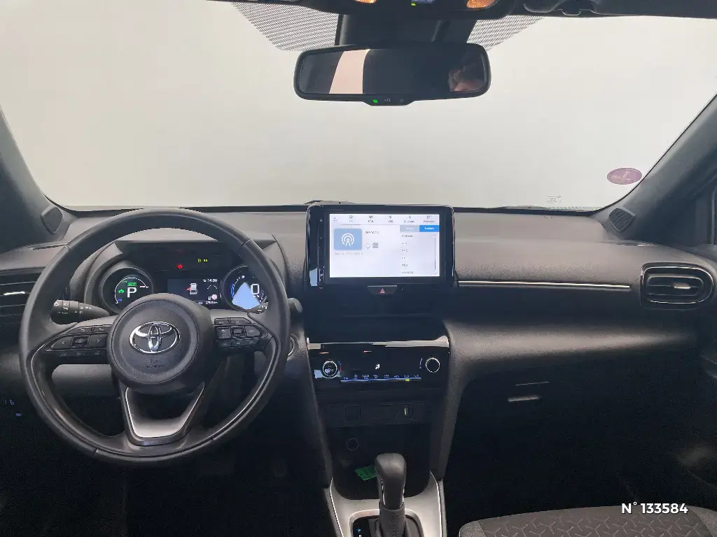 TOYOTA YARIS CROSS I - Miniature 6