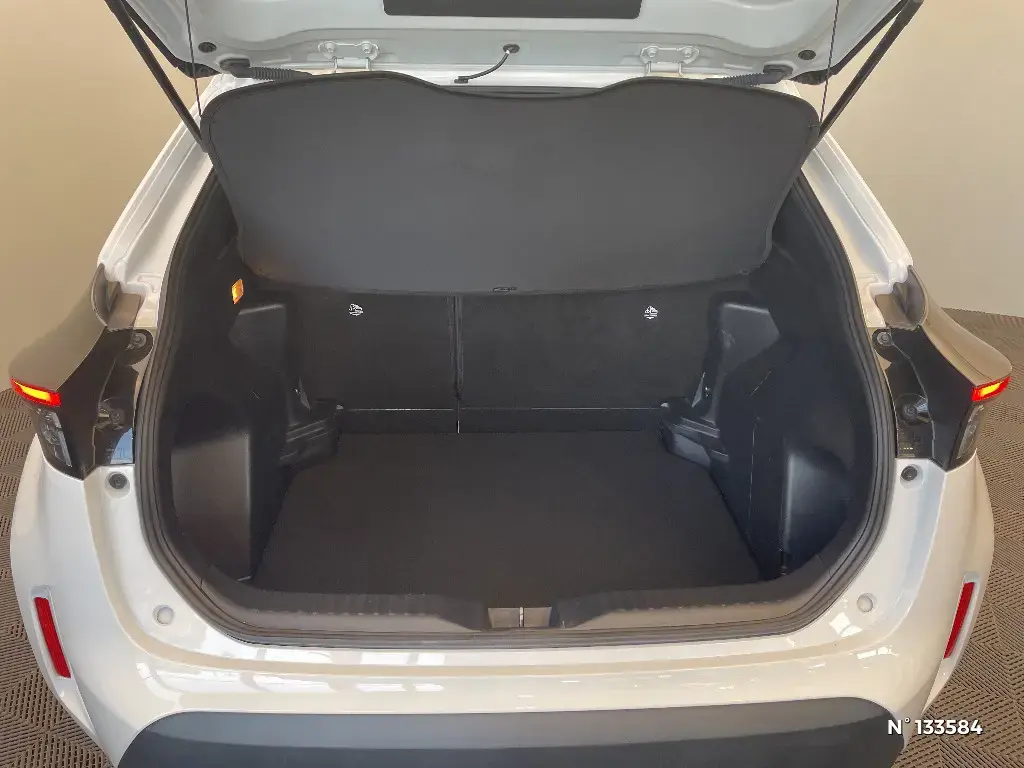 TOYOTA YARIS CROSS I - Miniature 10