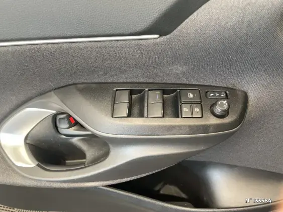 TOYOTA YARIS CROSS I - voiture d'occasion - Photo 31
