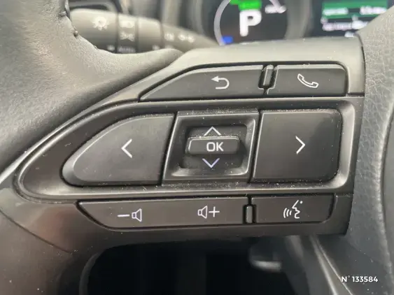 TOYOTA YARIS CROSS I - voiture d'occasion - Photo 32