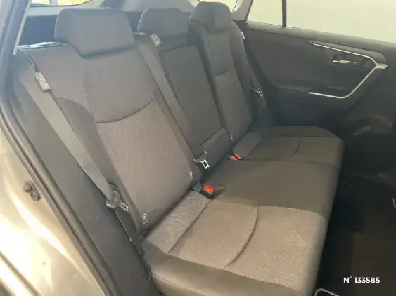 TOYOTA RAV4 V - voiture d'occasion - Photo 11