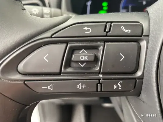 TOYOTA YARIS CROSS I - voiture d'occasion - Photo 32