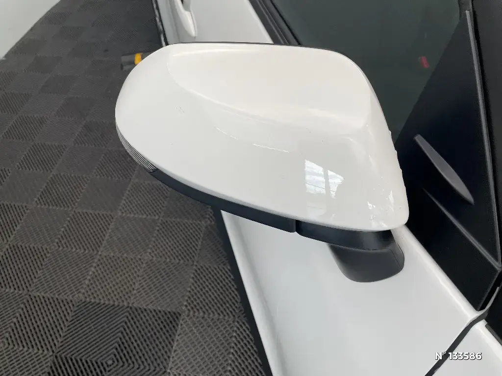 TOYOTA YARIS CROSS I - Miniature 25