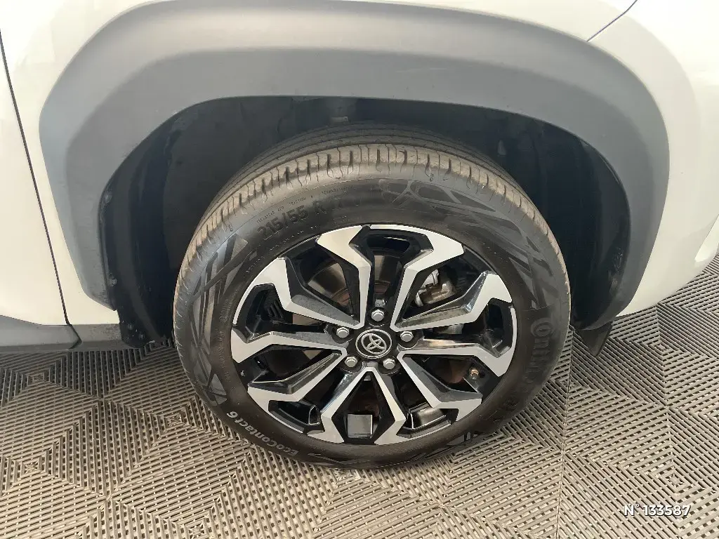 TOYOTA YARIS CROSS I - Miniature 5