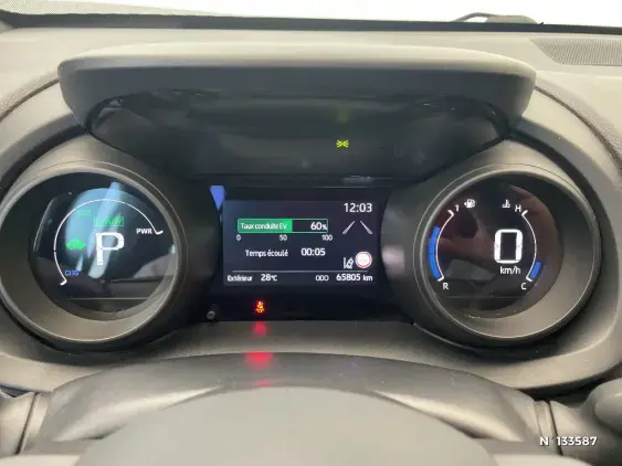 TOYOTA YARIS CROSS I - voiture d'occasion - Photo 12