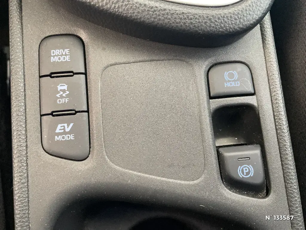 TOYOTA YARIS CROSS I - Miniature 26