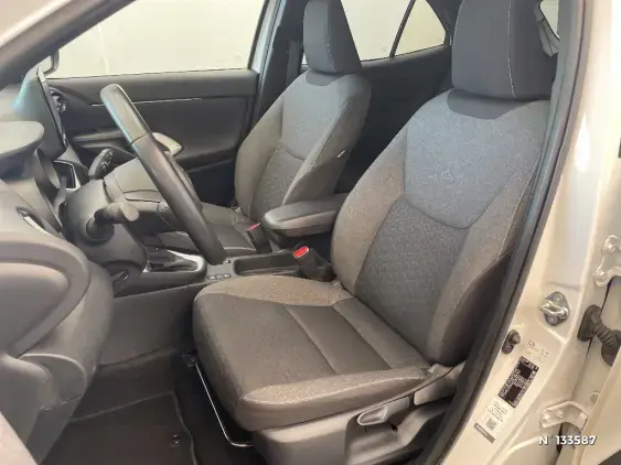 TOYOTA YARIS CROSS I - voiture d'occasion - Photo 26