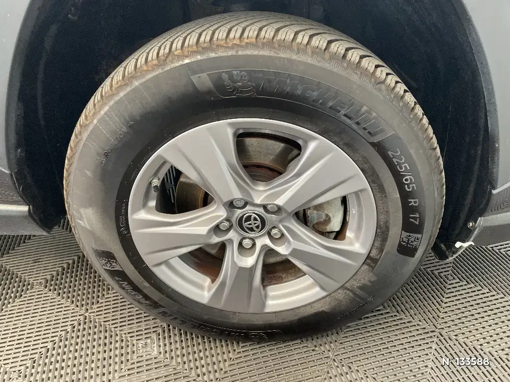 TOYOTA RAV4 V - Miniature 5
