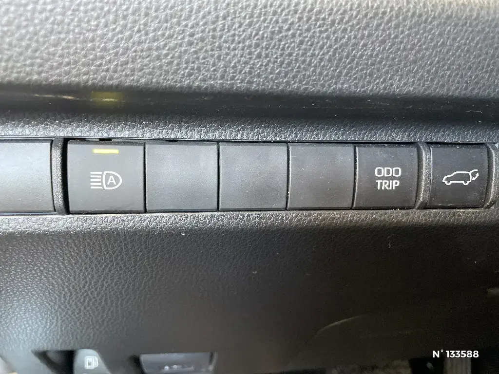 TOYOTA RAV4 V - Miniature 17