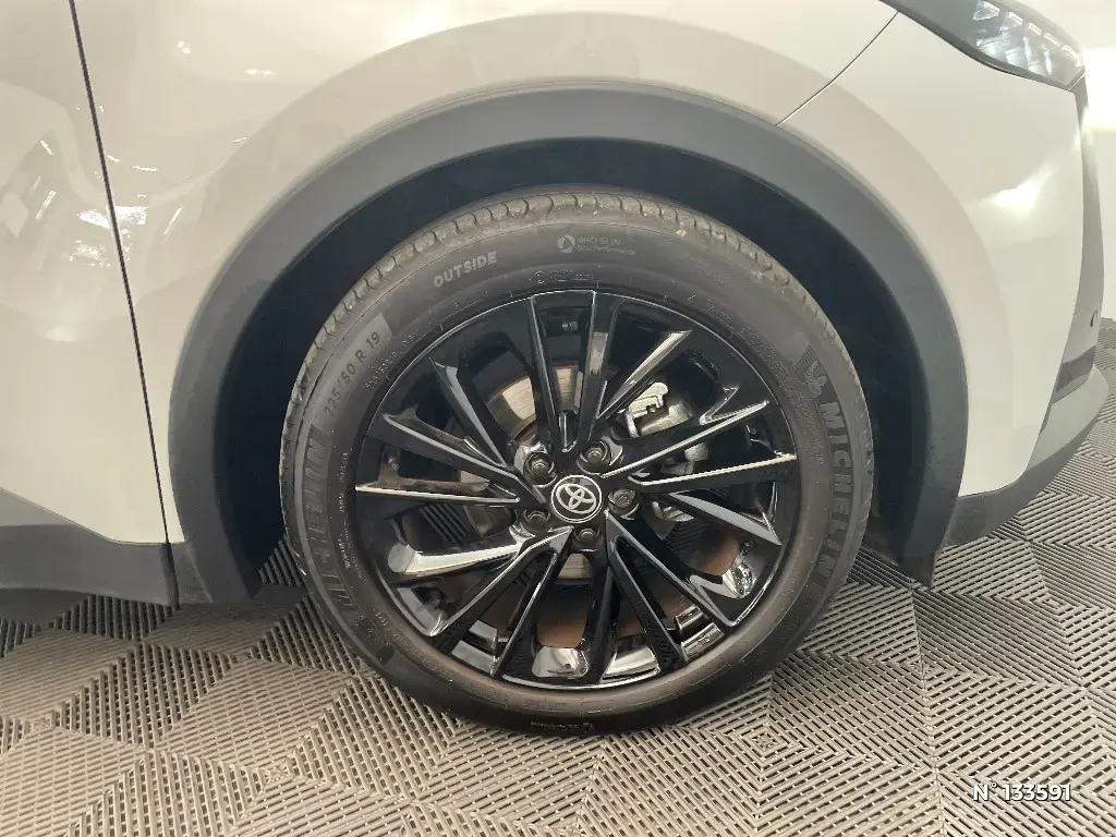 TOYOTA C-HR II - Miniature 5