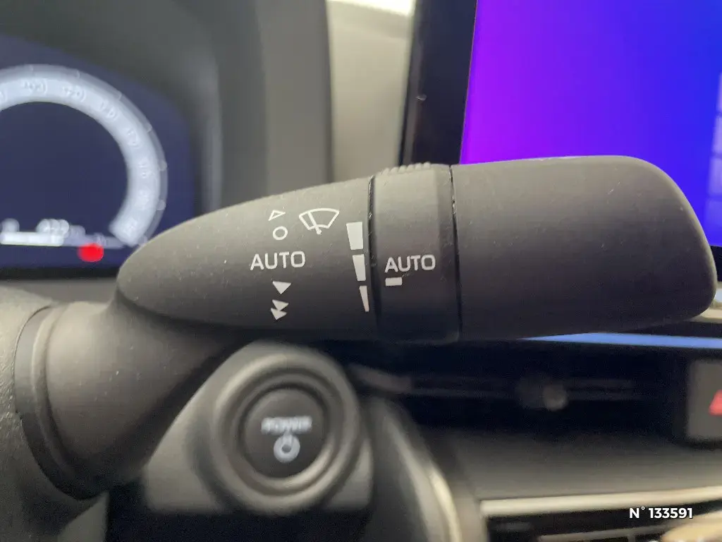 TOYOTA C-HR II - Miniature 15