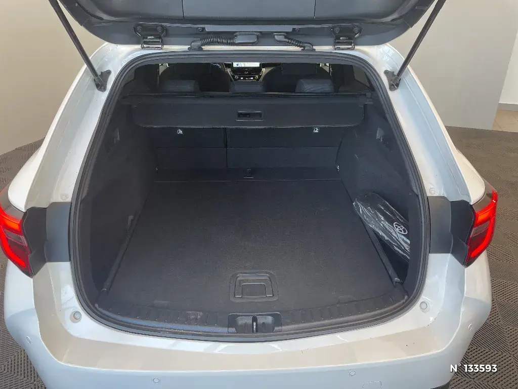 TOYOTA COROLLA XII - Miniature 10