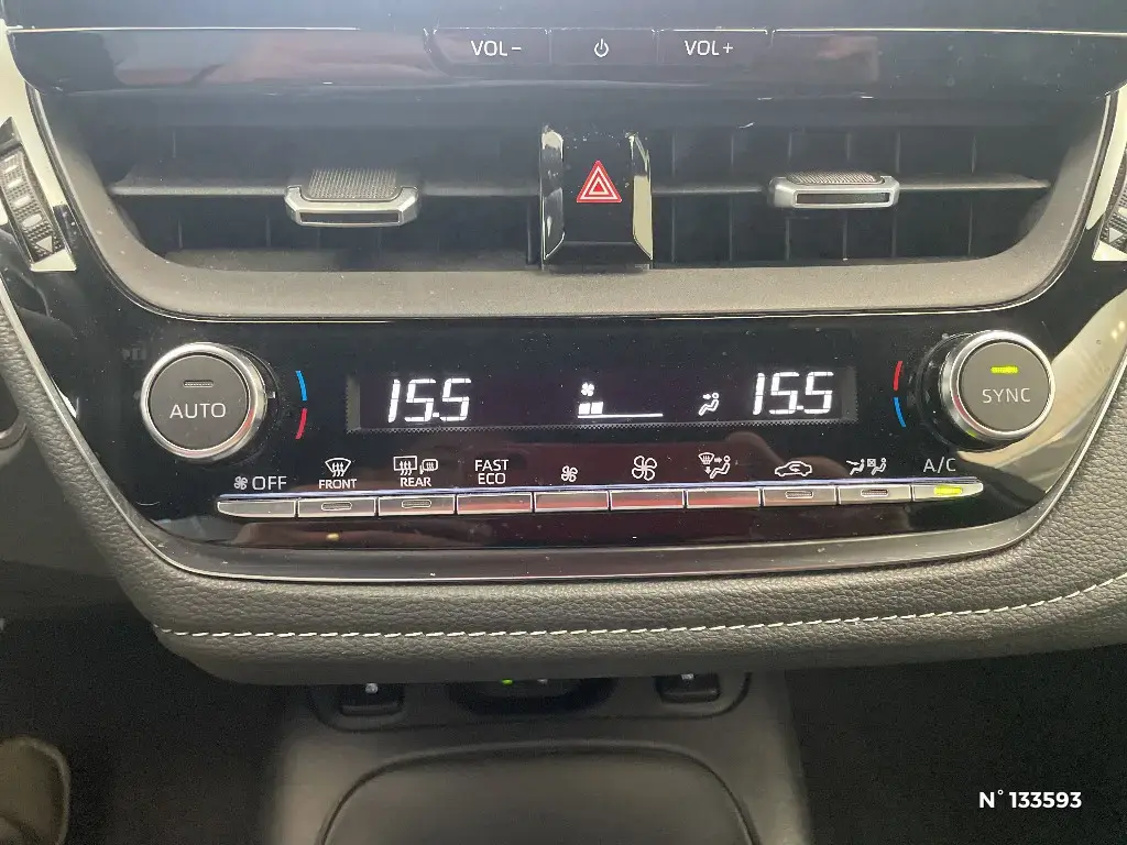 TOYOTA COROLLA XII - Miniature 11