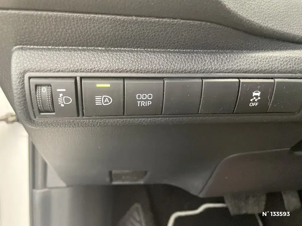 TOYOTA COROLLA XII - Miniature 14