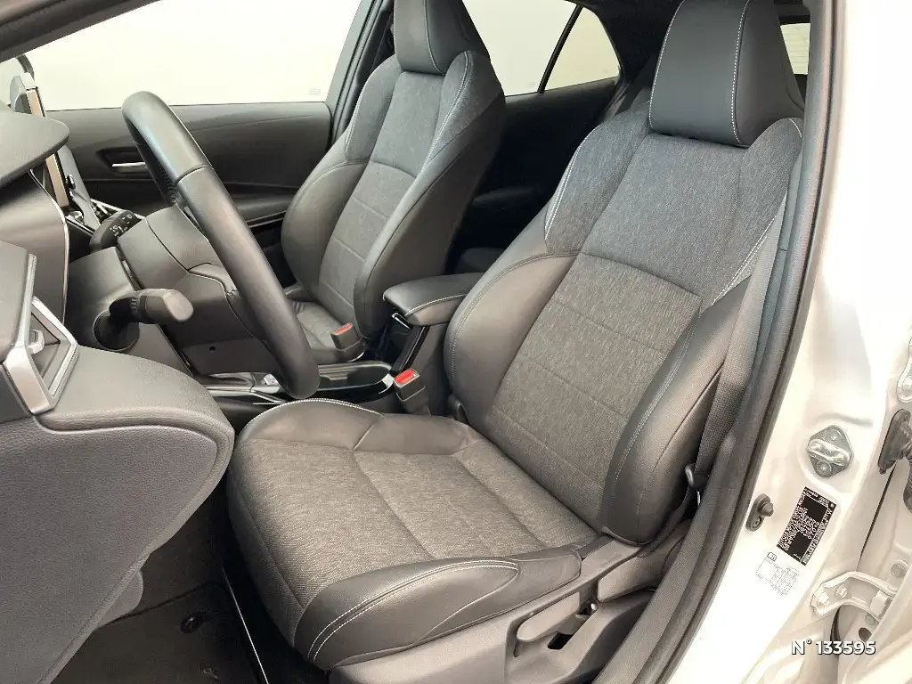 TOYOTA COROLLA XII - Miniature 23