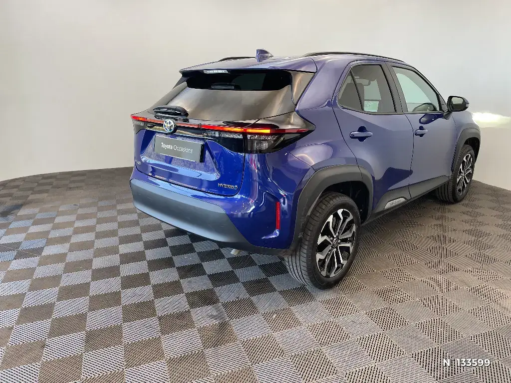 TOYOTA YARIS CROSS I - Miniature 2