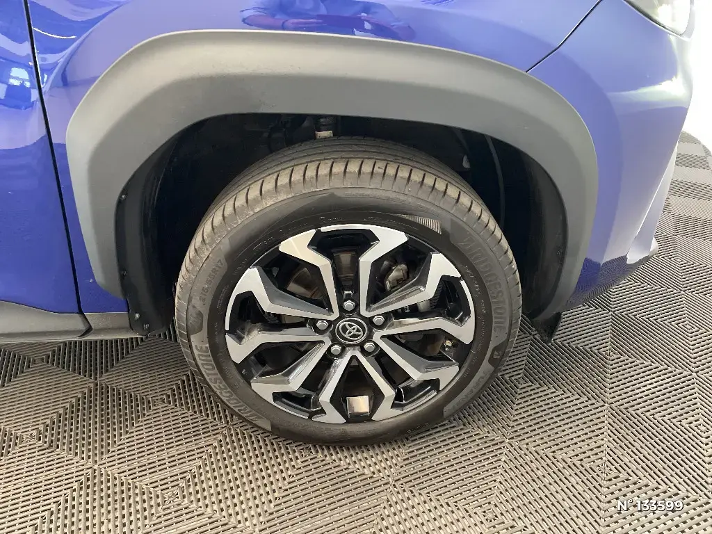 TOYOTA YARIS CROSS I - Miniature 5