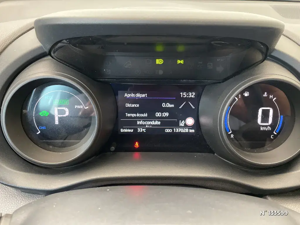 TOYOTA YARIS CROSS I - Miniature 8