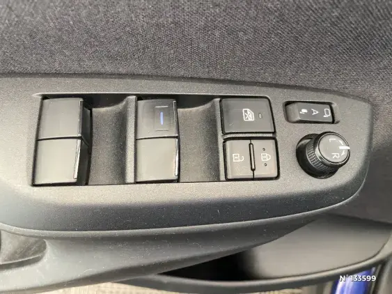 TOYOTA YARIS CROSS I - voiture d'occasion - Photo 31