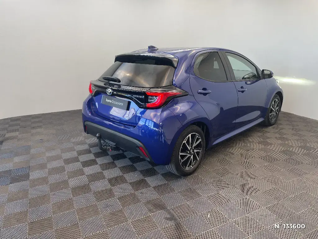 TOYOTA YARIS IV - Miniature 2