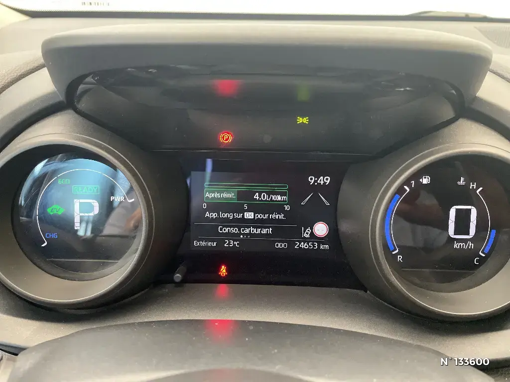 TOYOTA YARIS IV - Miniature 8